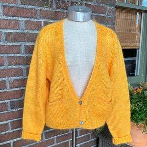 Chance Encounters vintage sunflower yellow mohair crop cardigan w/pockets. Sz S